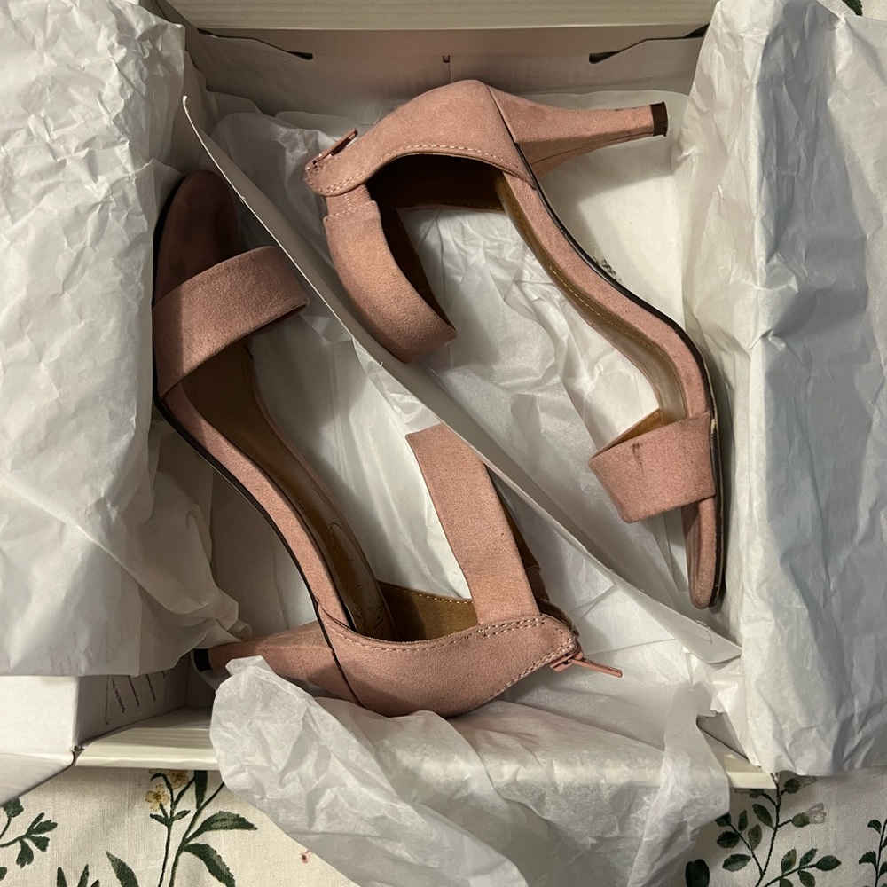women’s shoes
